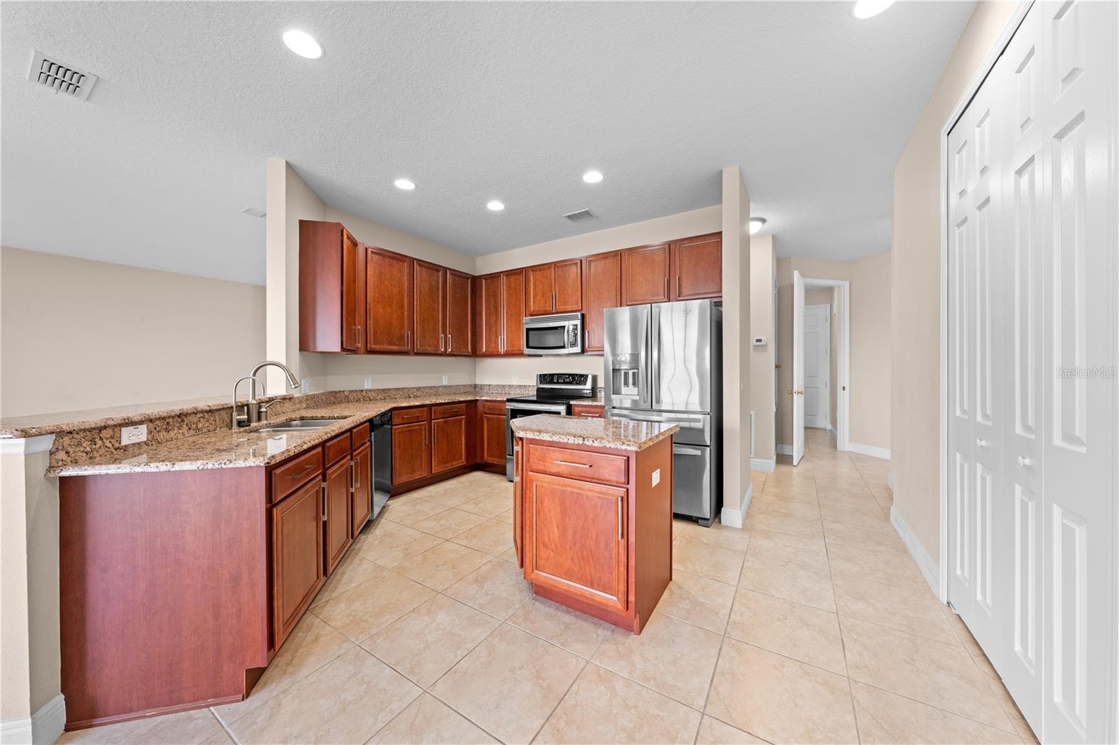 Image 13 of 44 For 3817 Golden Feather Way