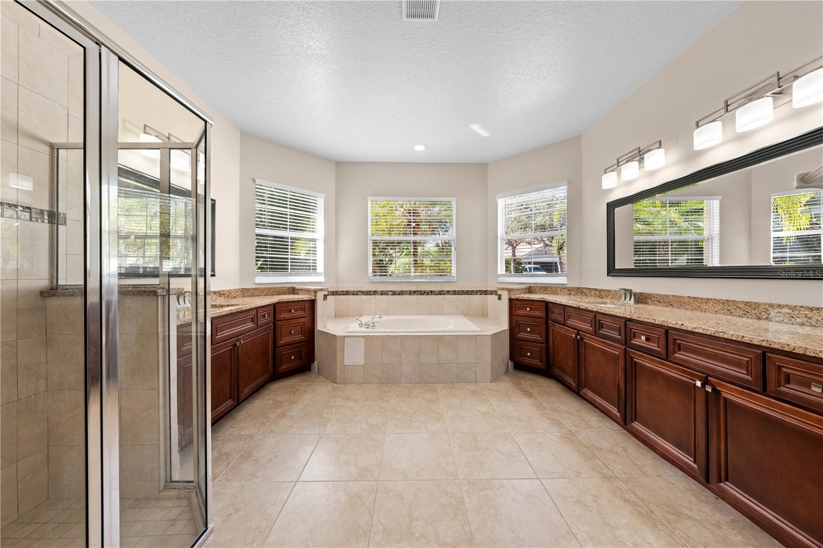 Image 19 of 44 For 3817 Golden Feather Way