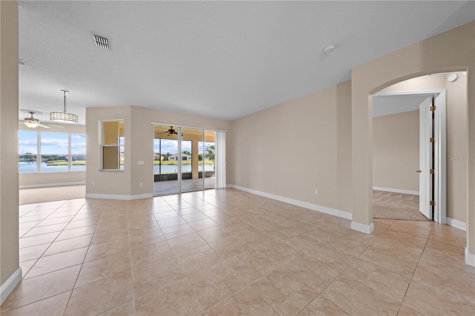 Image 6 of 44 For 3817 Golden Feather Way