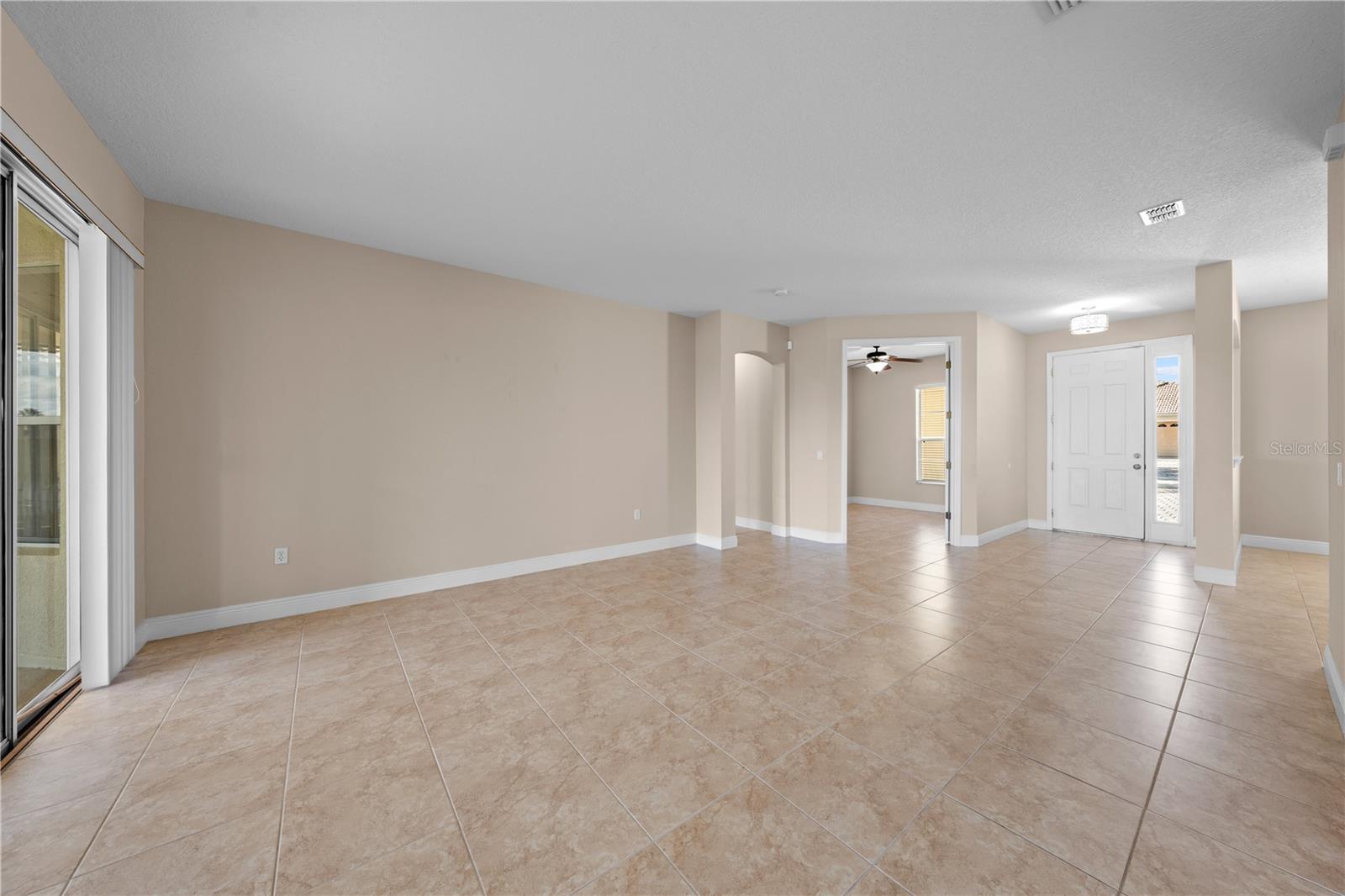 Image 8 of 44 For 3817 Golden Feather Way