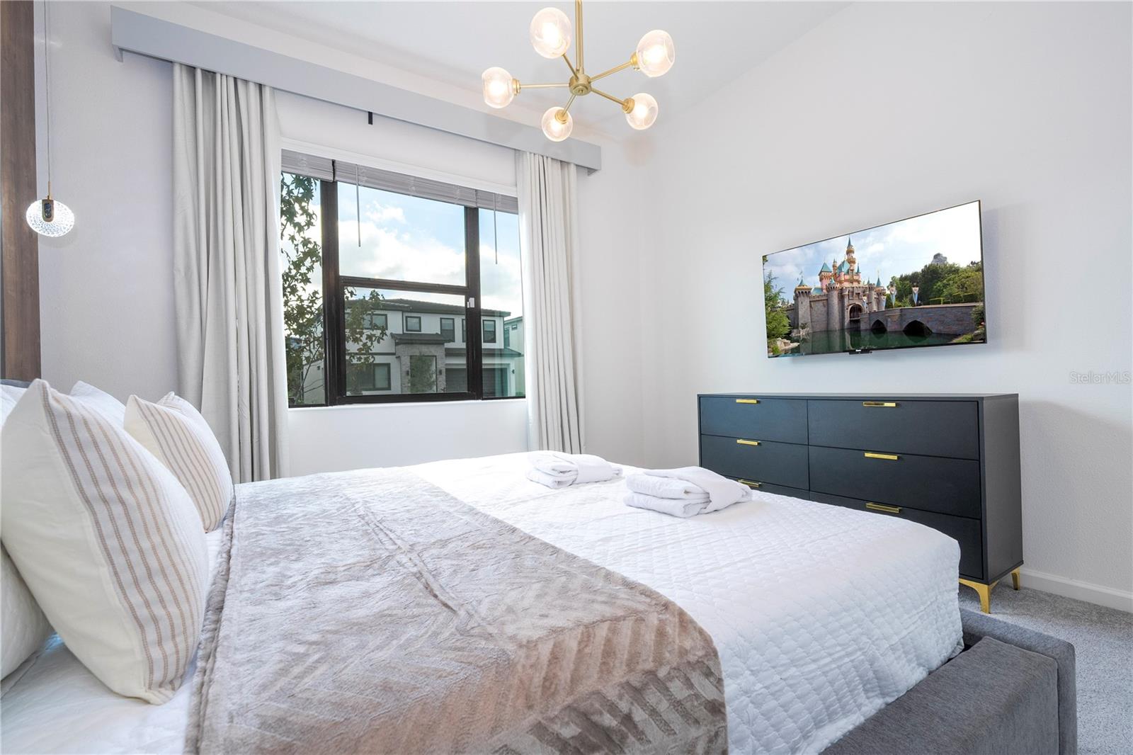 Image 11 of 96 For 6097 High Seas Drive