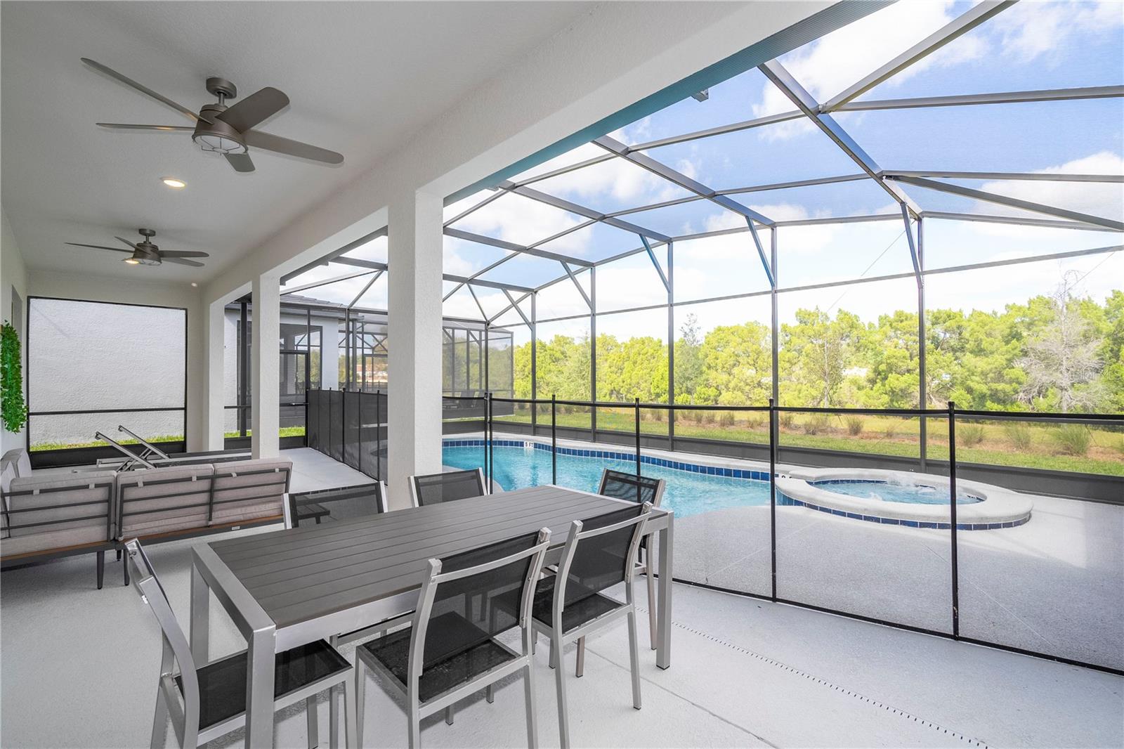 Image 26 of 96 For 6097 High Seas Drive