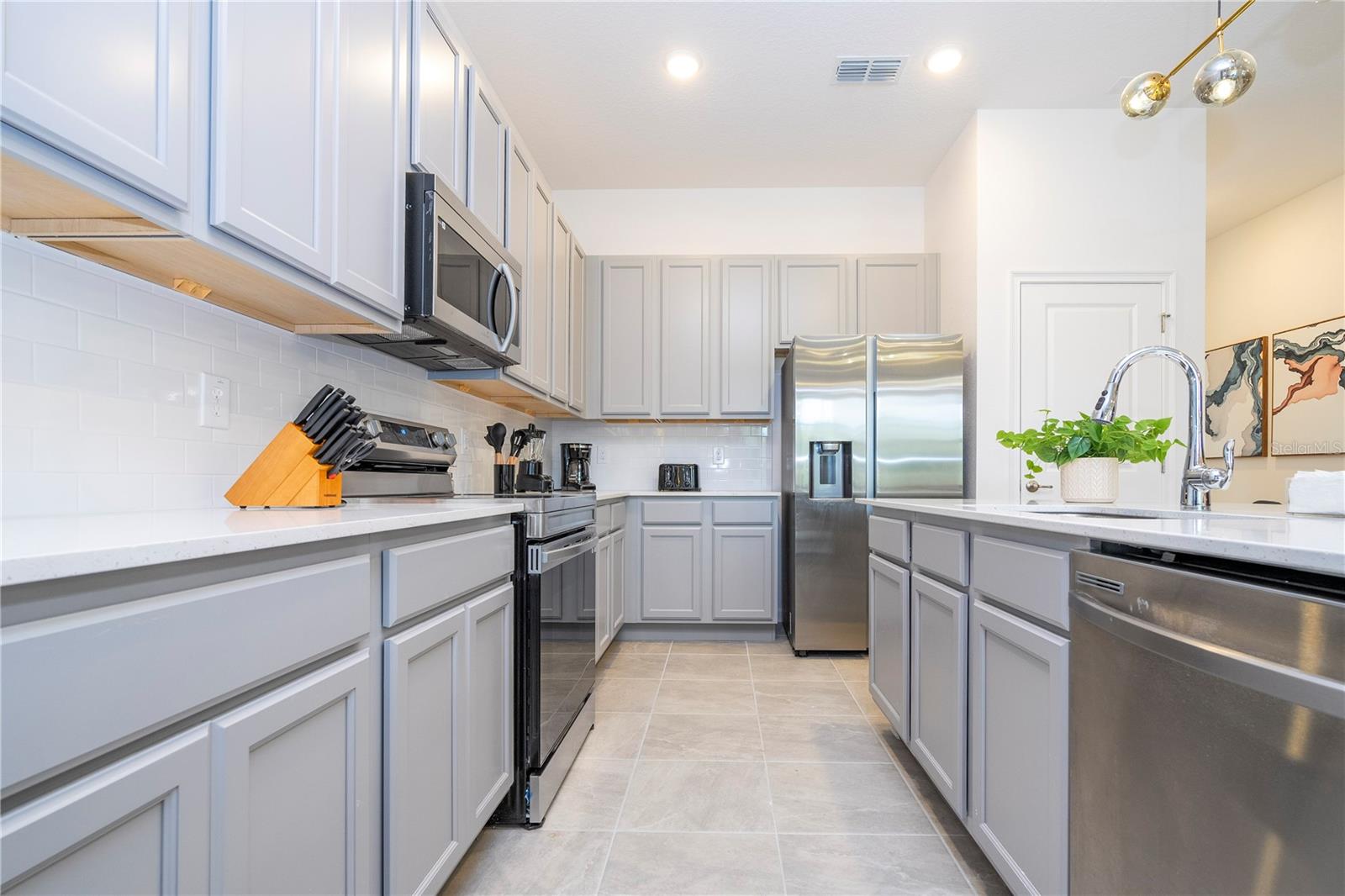 Image 46 of 96 For 6097 High Seas Drive