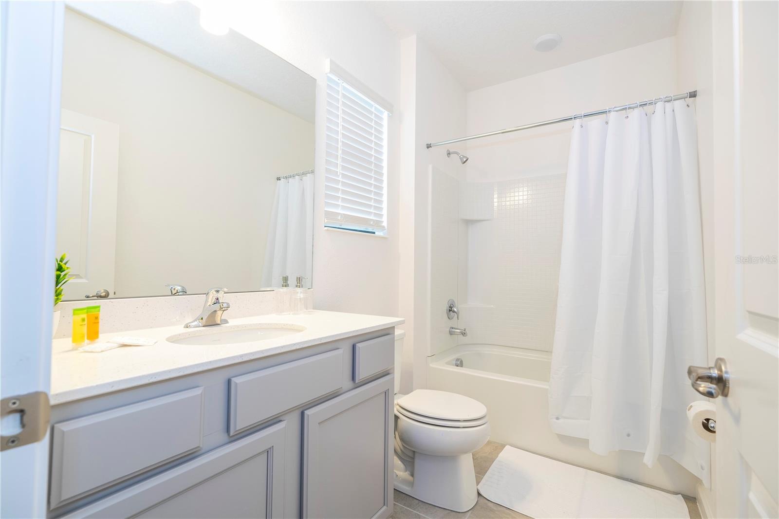 Image 64 of 96 For 6097 High Seas Drive