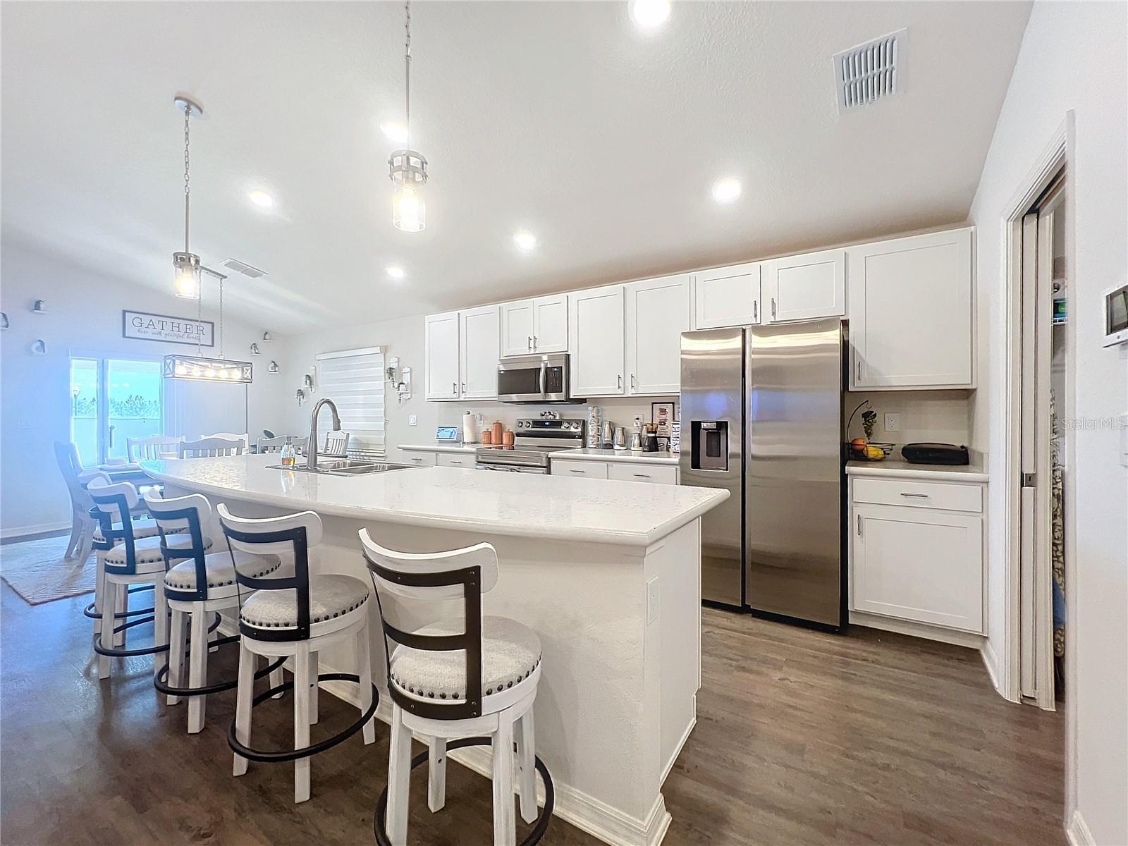 Image 6 of 15 For 2027 Dexter Street