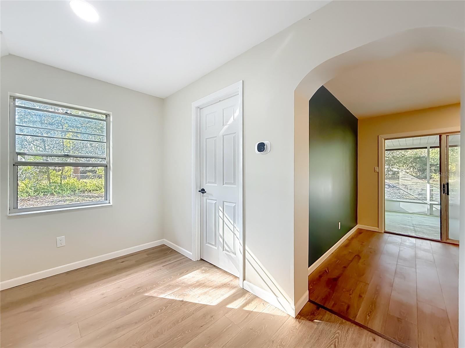 Image 15 of 66 For 2450 40th Street