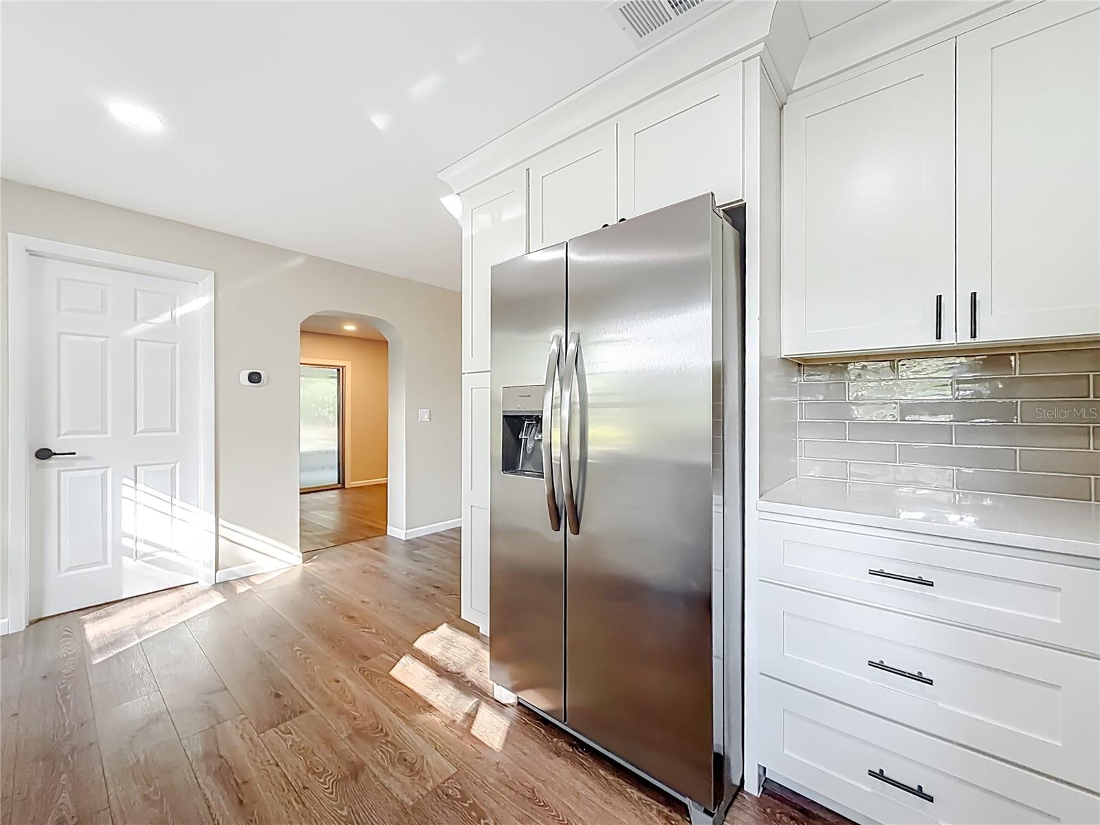 Image 27 of 66 For 2450 40th Street