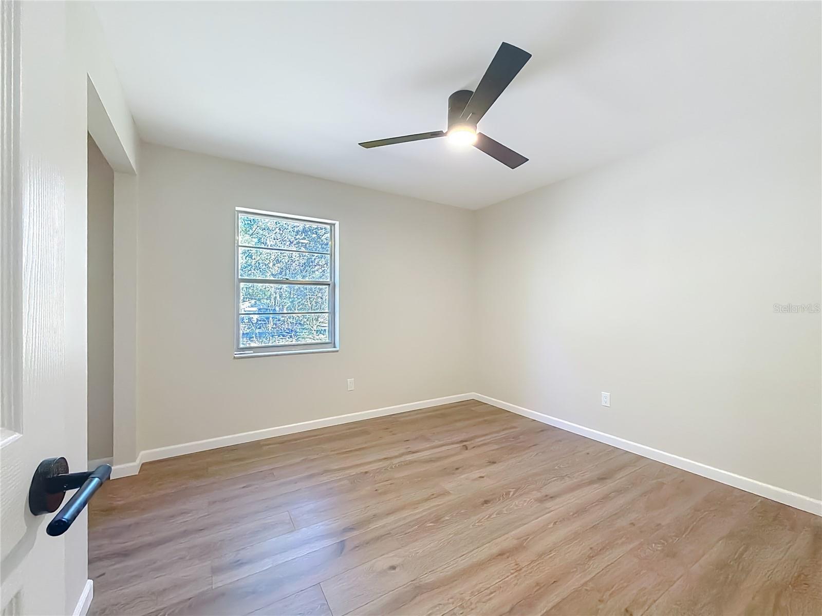 Image 35 of 66 For 2450 40th Street