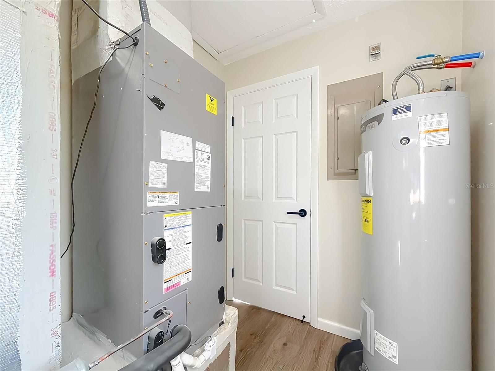 Image 47 of 66 For 2450 40th Street