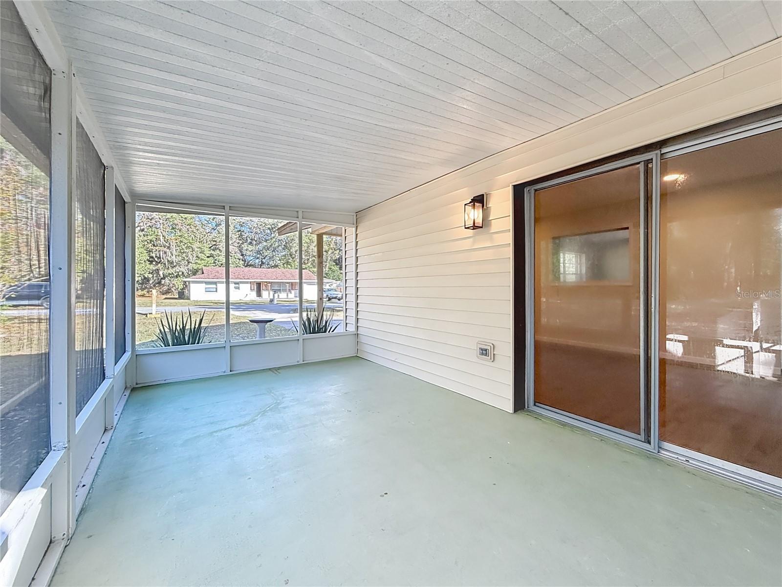 Image 49 of 66 For 2450 40th Street