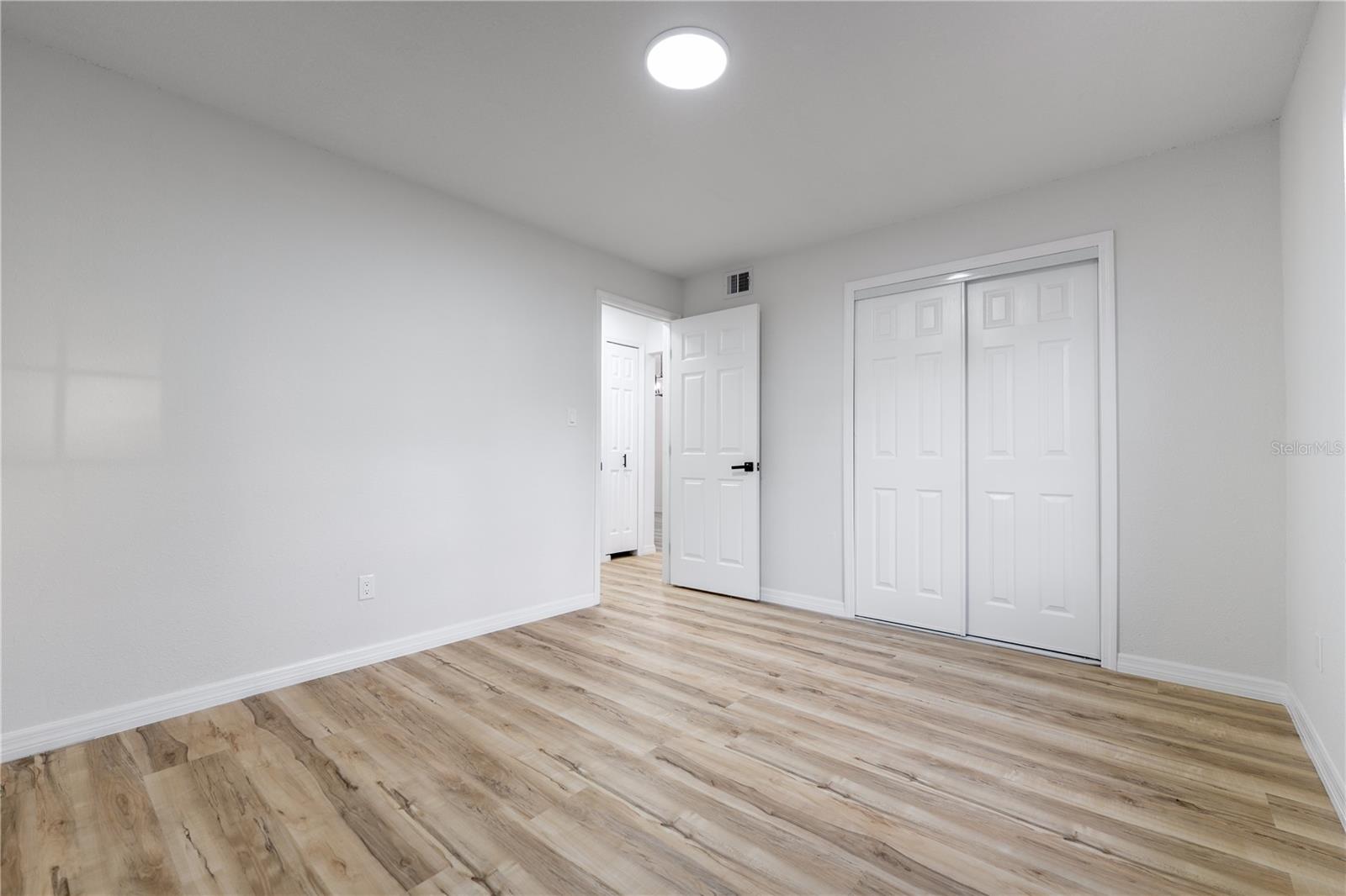 Image 23 of 32 For 4419 Centennial Drive