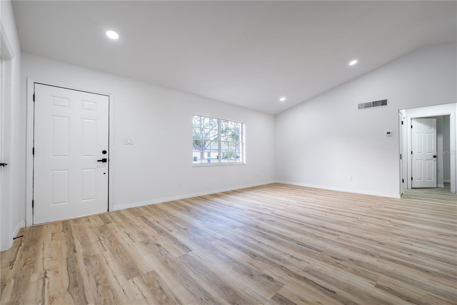 Image 6 of 32 For 4419 Centennial Drive