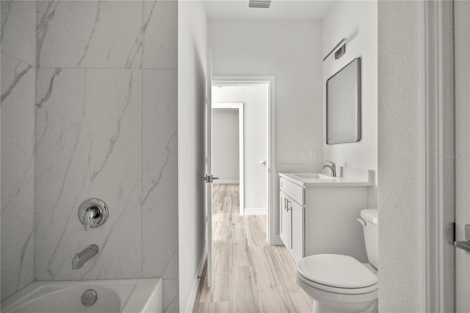 Image 12 of 33 For 688 Euclid Avenue