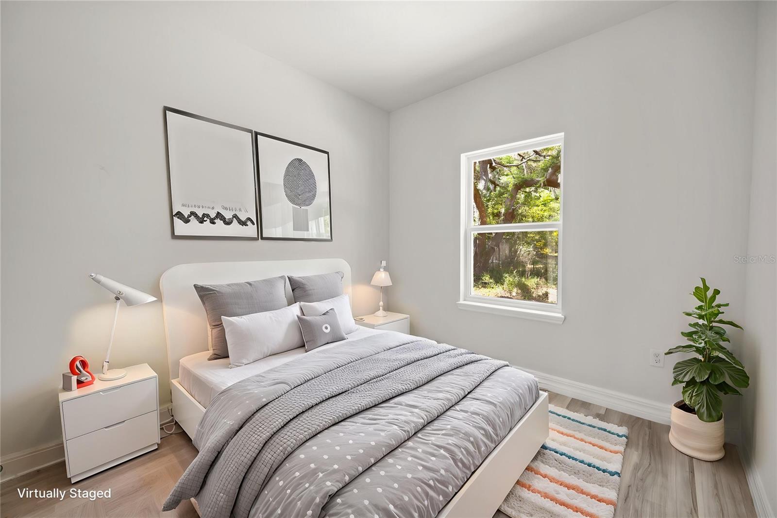 Image 2 of 33 For 688 Euclid Avenue