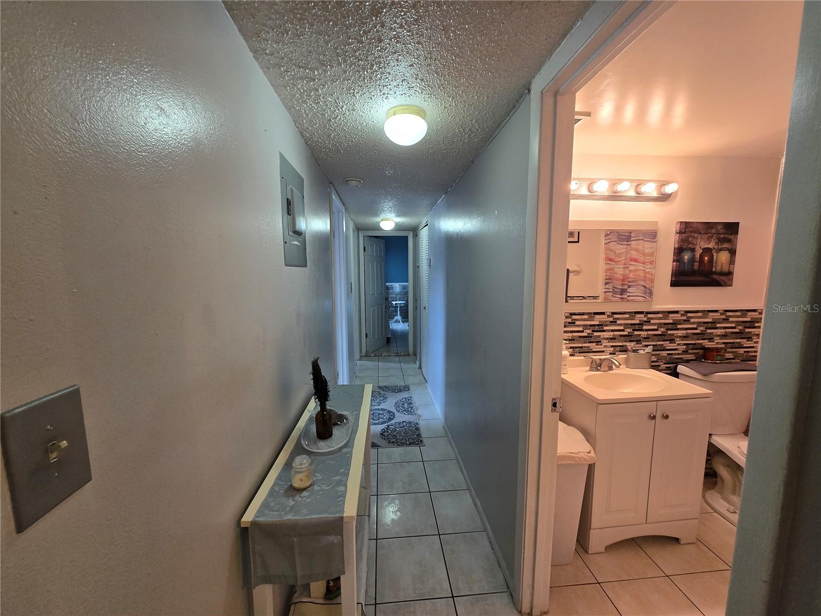 Image 15 of 38 For 1902 Honour Road 8