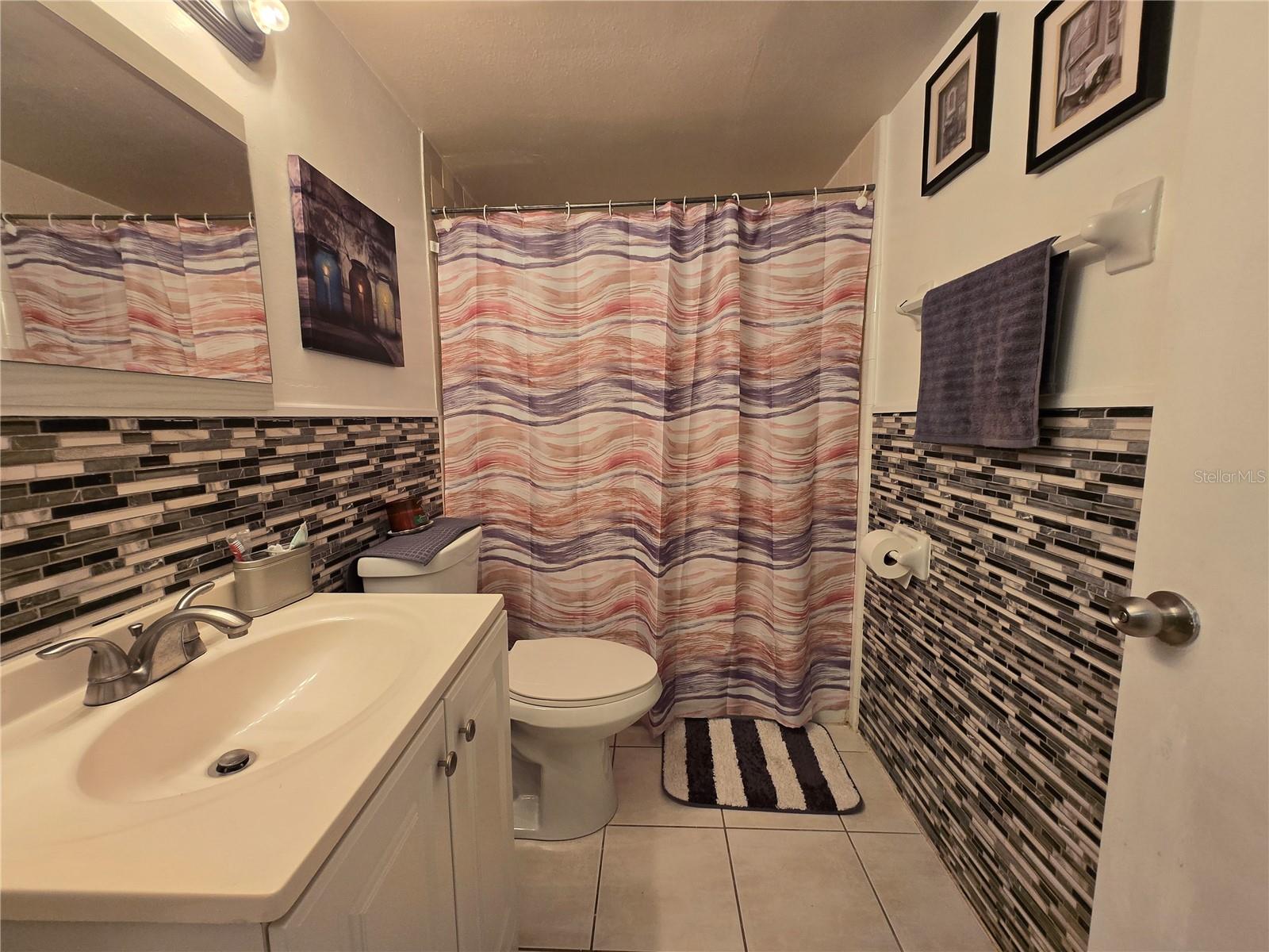 Image 27 of 38 For 1902 Honour Road 8