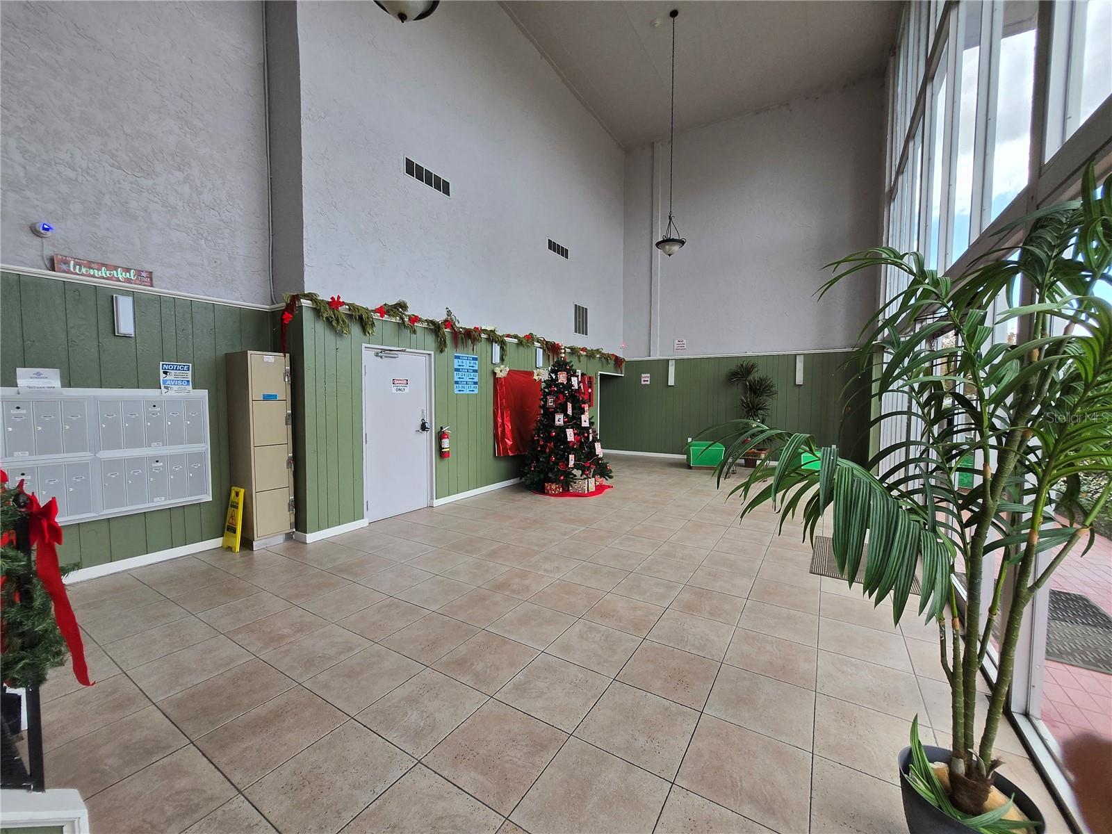 Image 32 of 38 For 1902 Honour Road 8