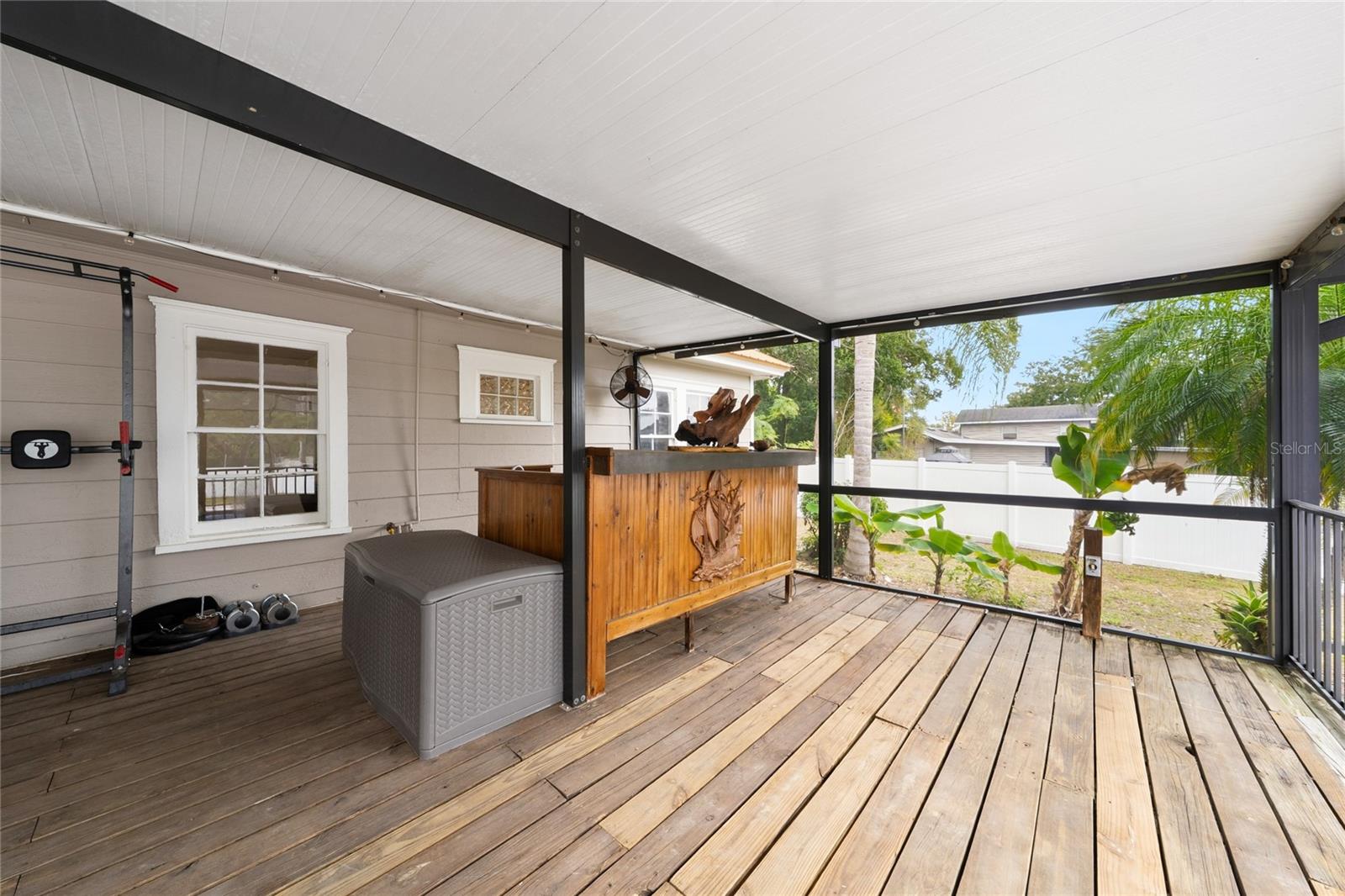 Image 30 of 38 For 511 Glendale Street