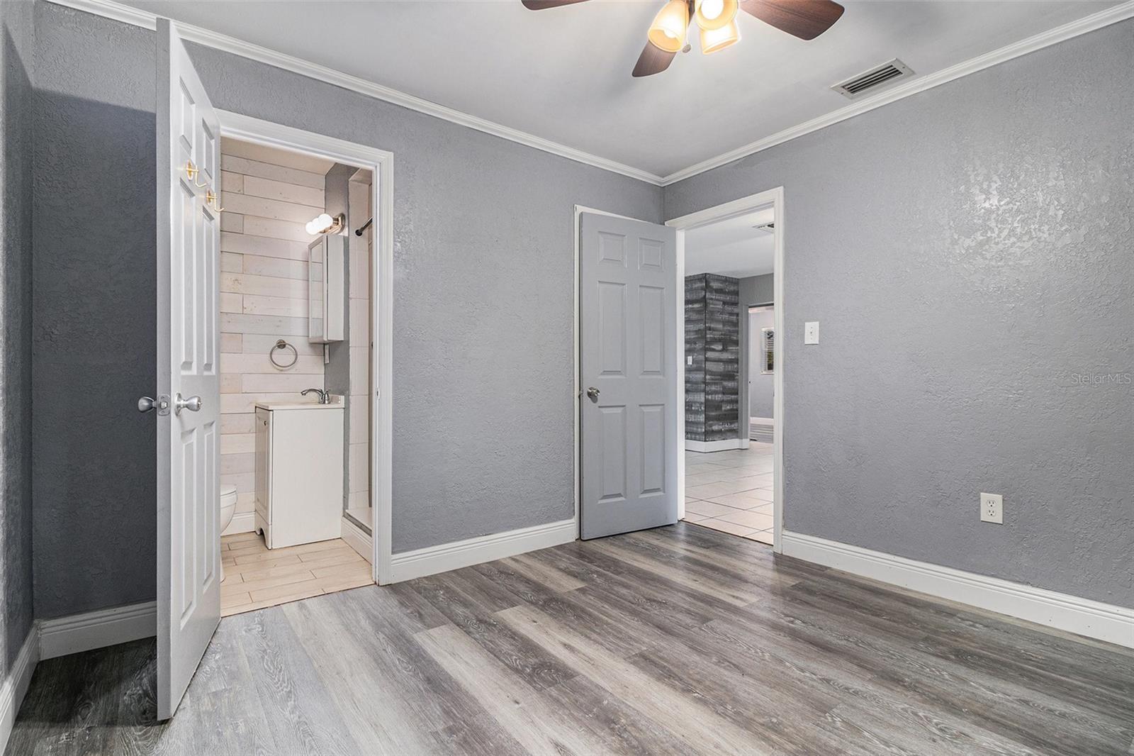 Image 29 of 36 For 4595 Kissimmee Park Road