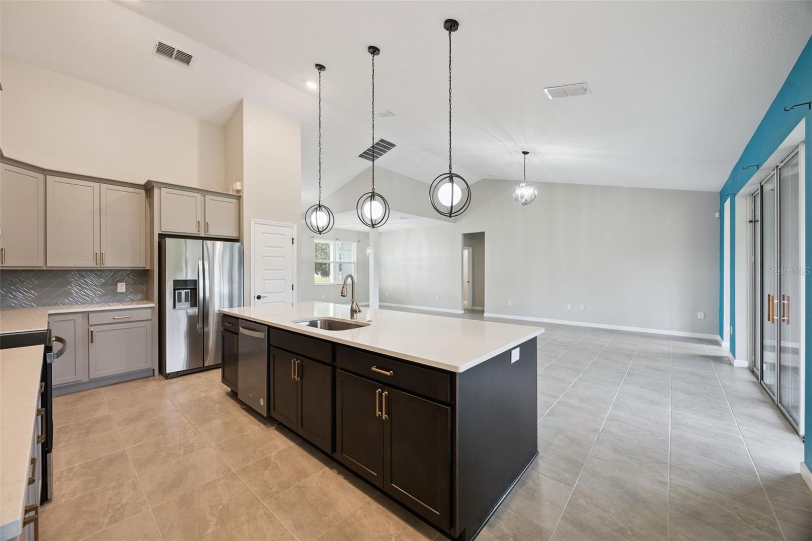 Image 22 of 61 For 7179 Old Melbourne Highway