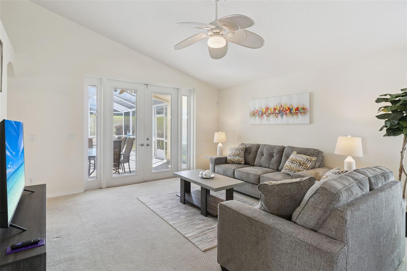 Image 17 of 52 For 864 Birkdale Street