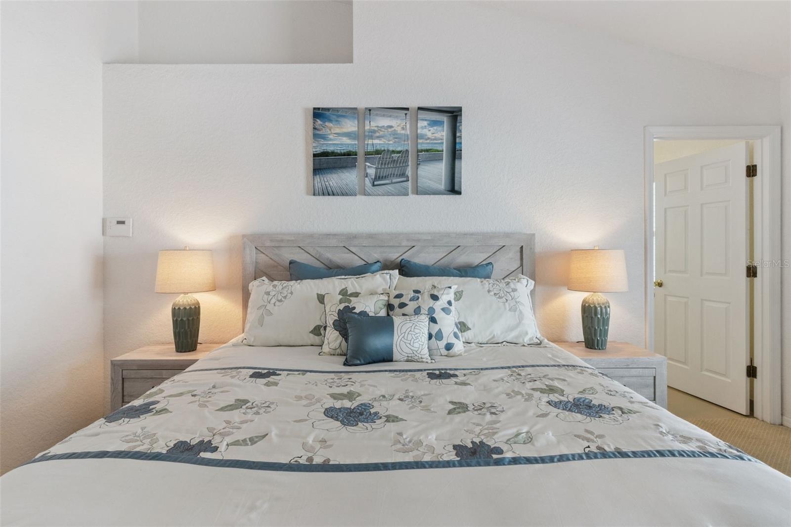 Image 21 of 52 For 864 Birkdale Street