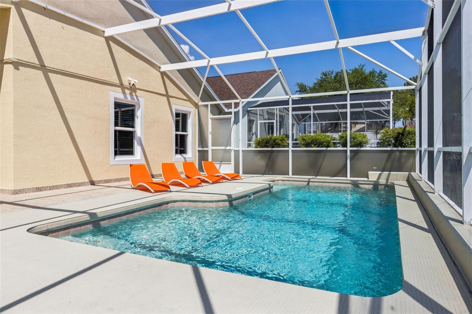 Image 38 of 52 For 864 Birkdale Street