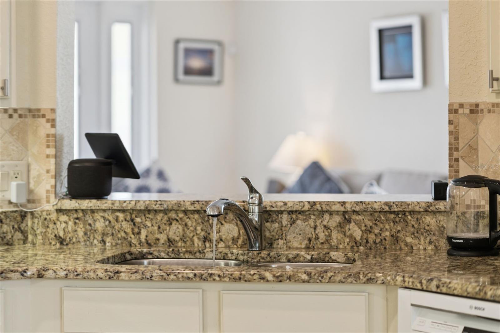 Image 9 of 52 For 864 Birkdale Street