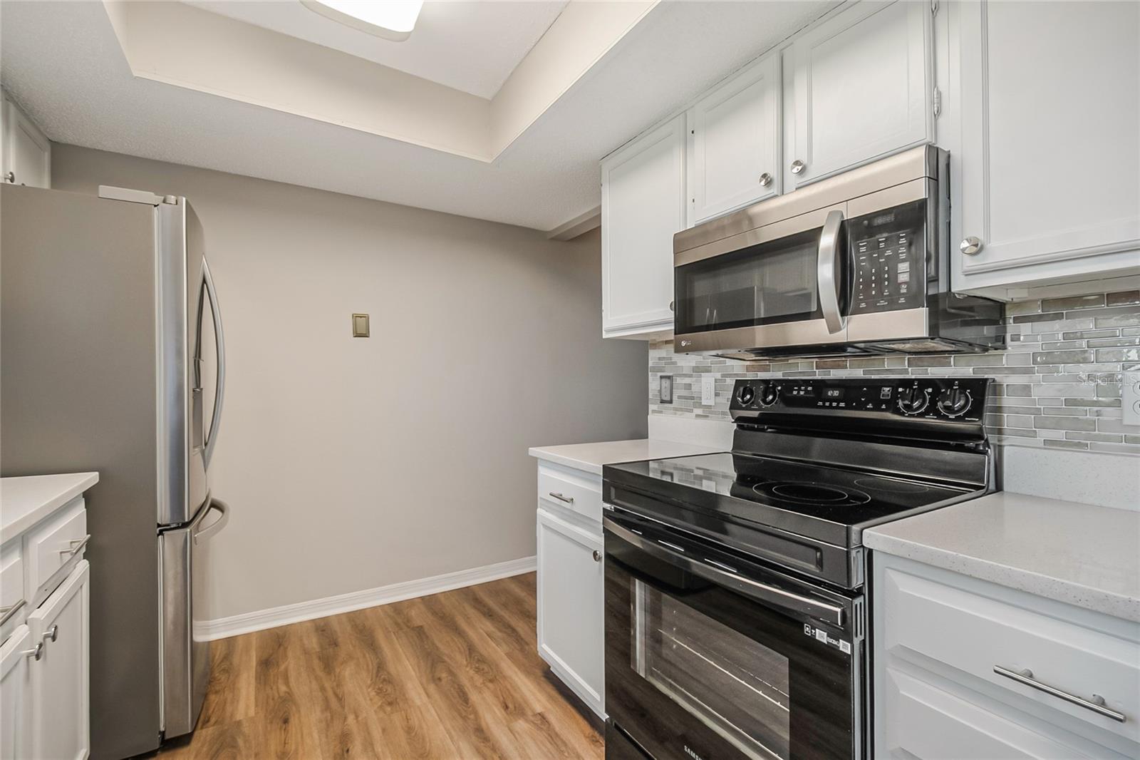 Image 17 of 45 For 500 Newell Hill Road 106d