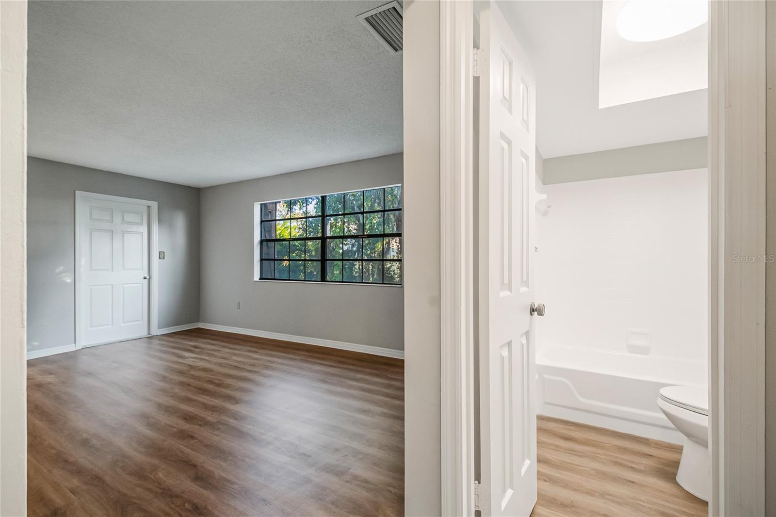 Image 19 of 45 For 500 Newell Hill Road 106d