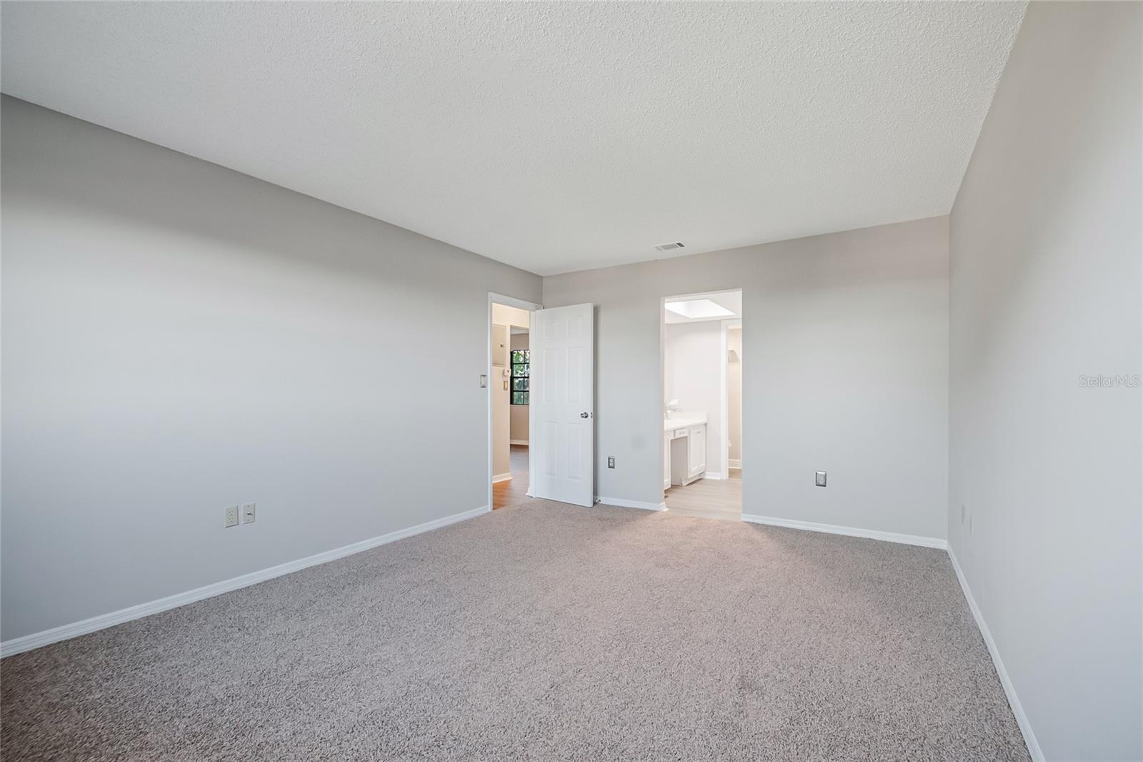 Image 20 of 45 For 500 Newell Hill Road 106d