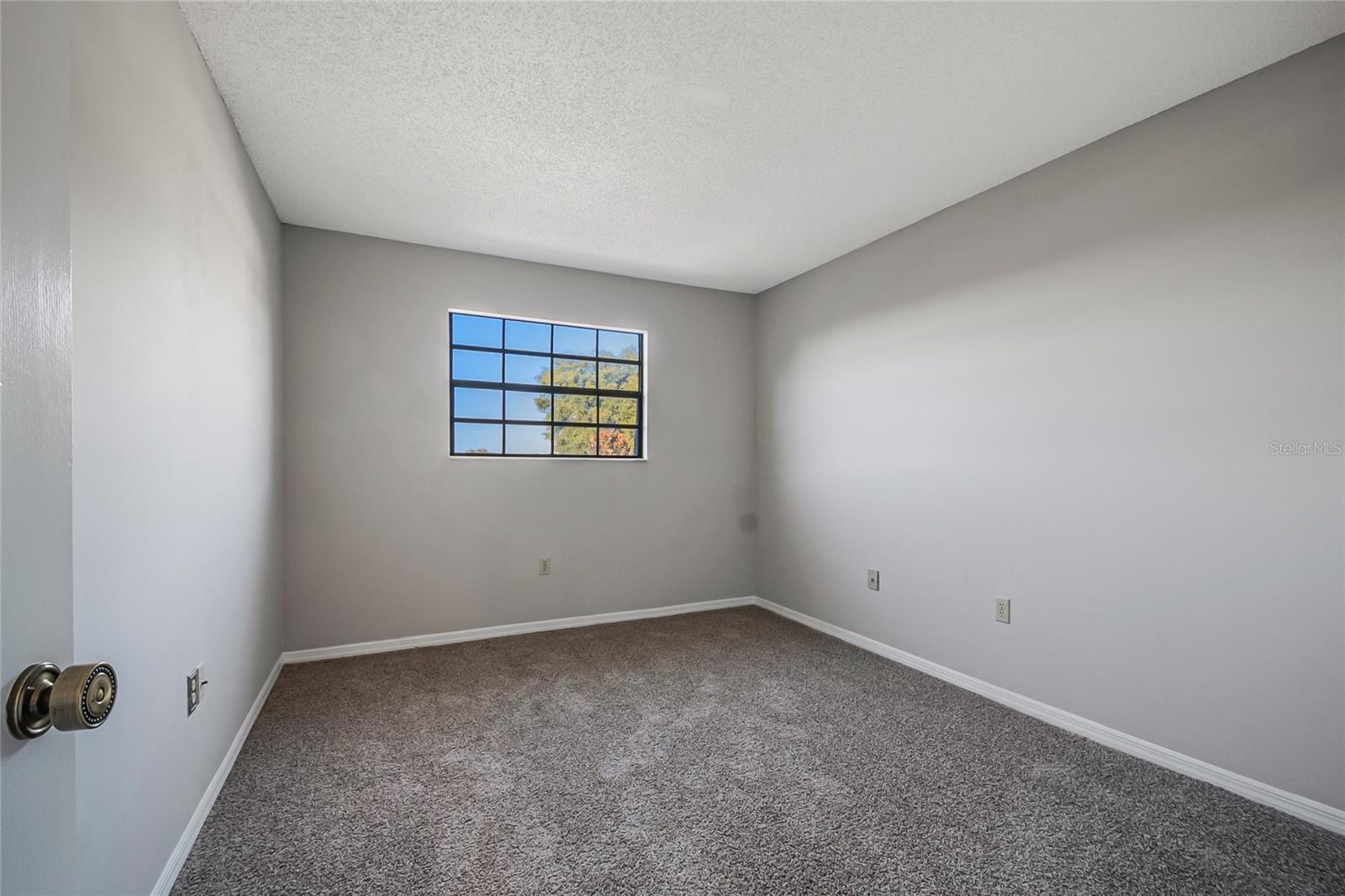 Image 23 of 45 For 500 Newell Hill Road 106d