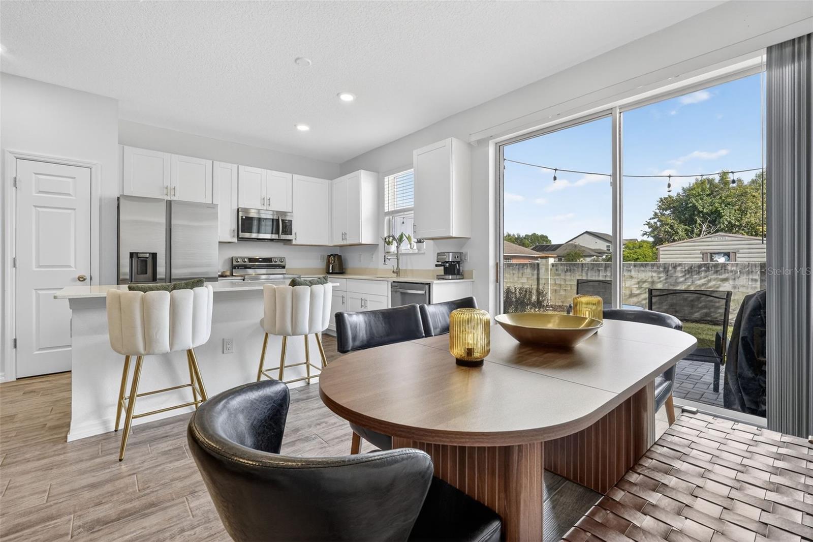 Image 15 of 30 For 1325 Stockwell Avenue