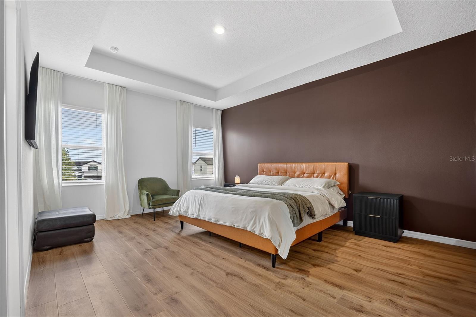 Image 18 of 30 For 1325 Stockwell Avenue