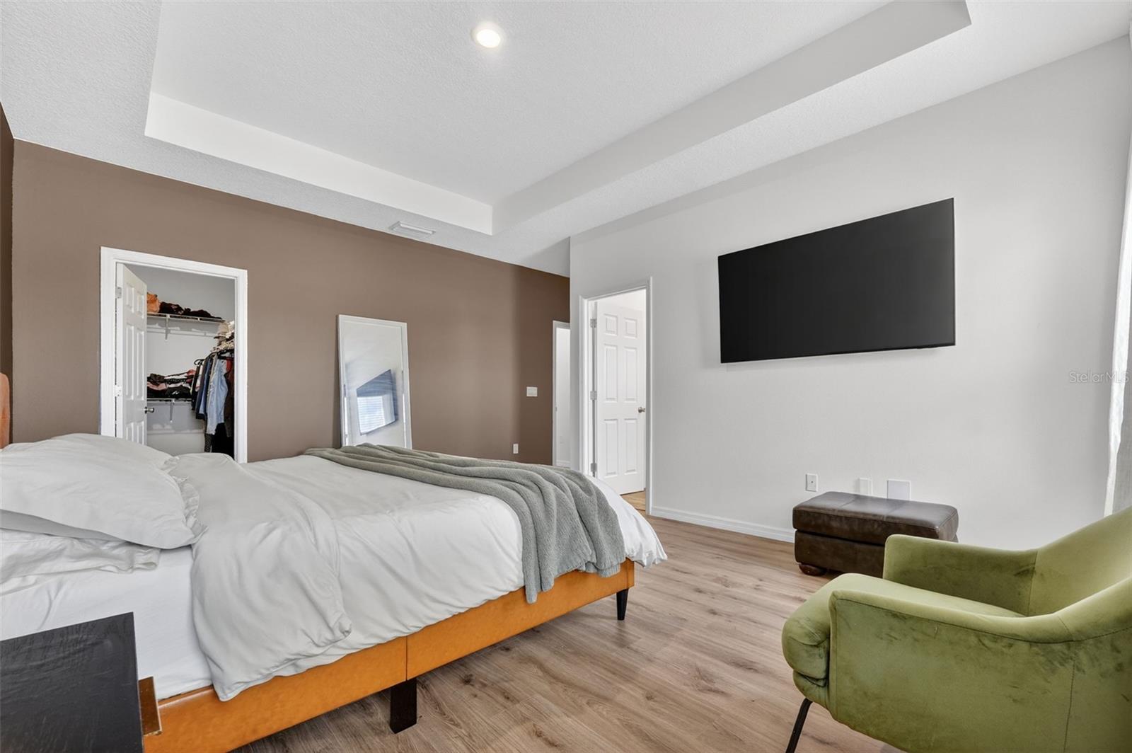 Image 19 of 30 For 1325 Stockwell Avenue