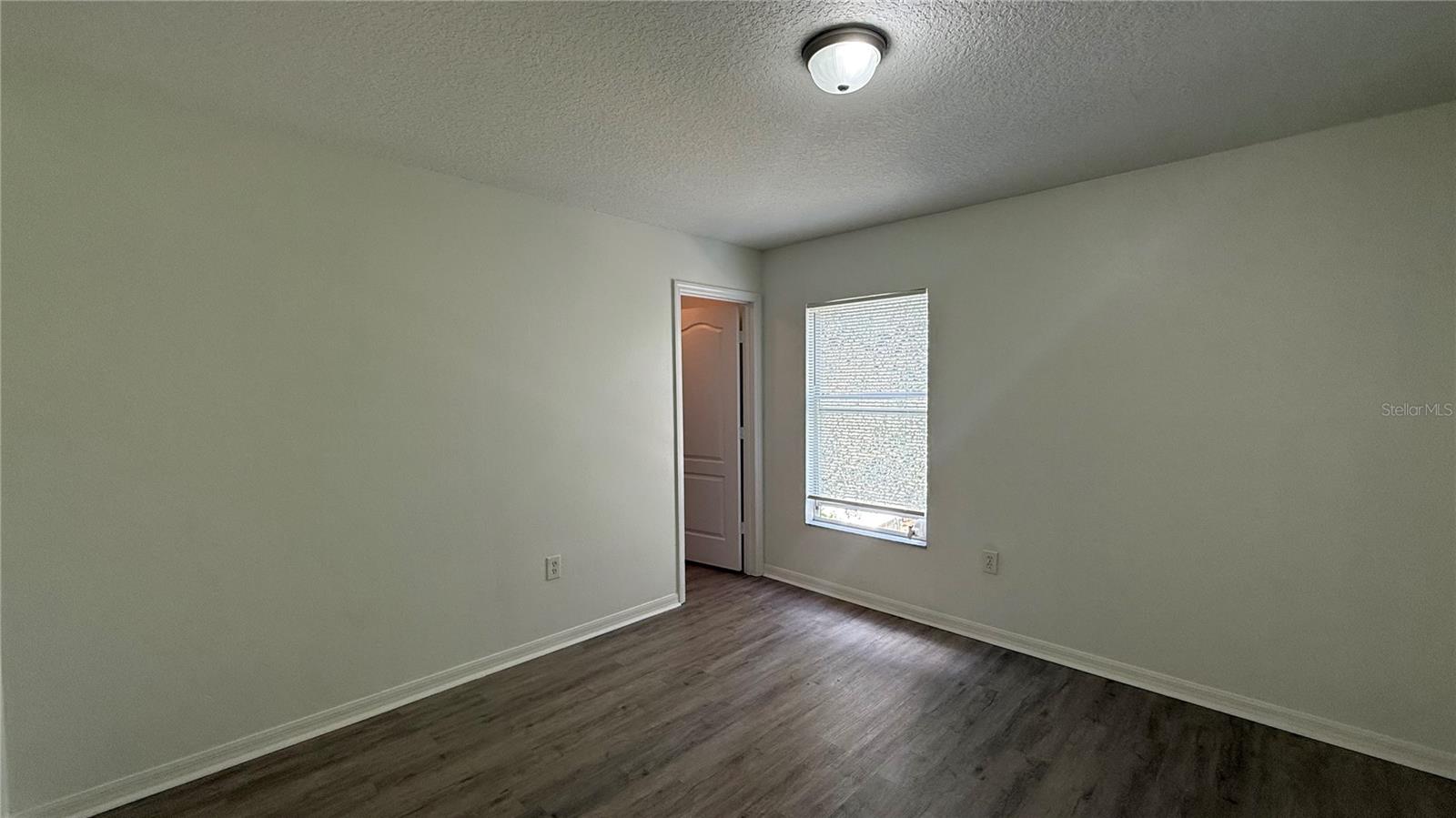 Image 34 of 56 For 4484 Philadelphia Circle