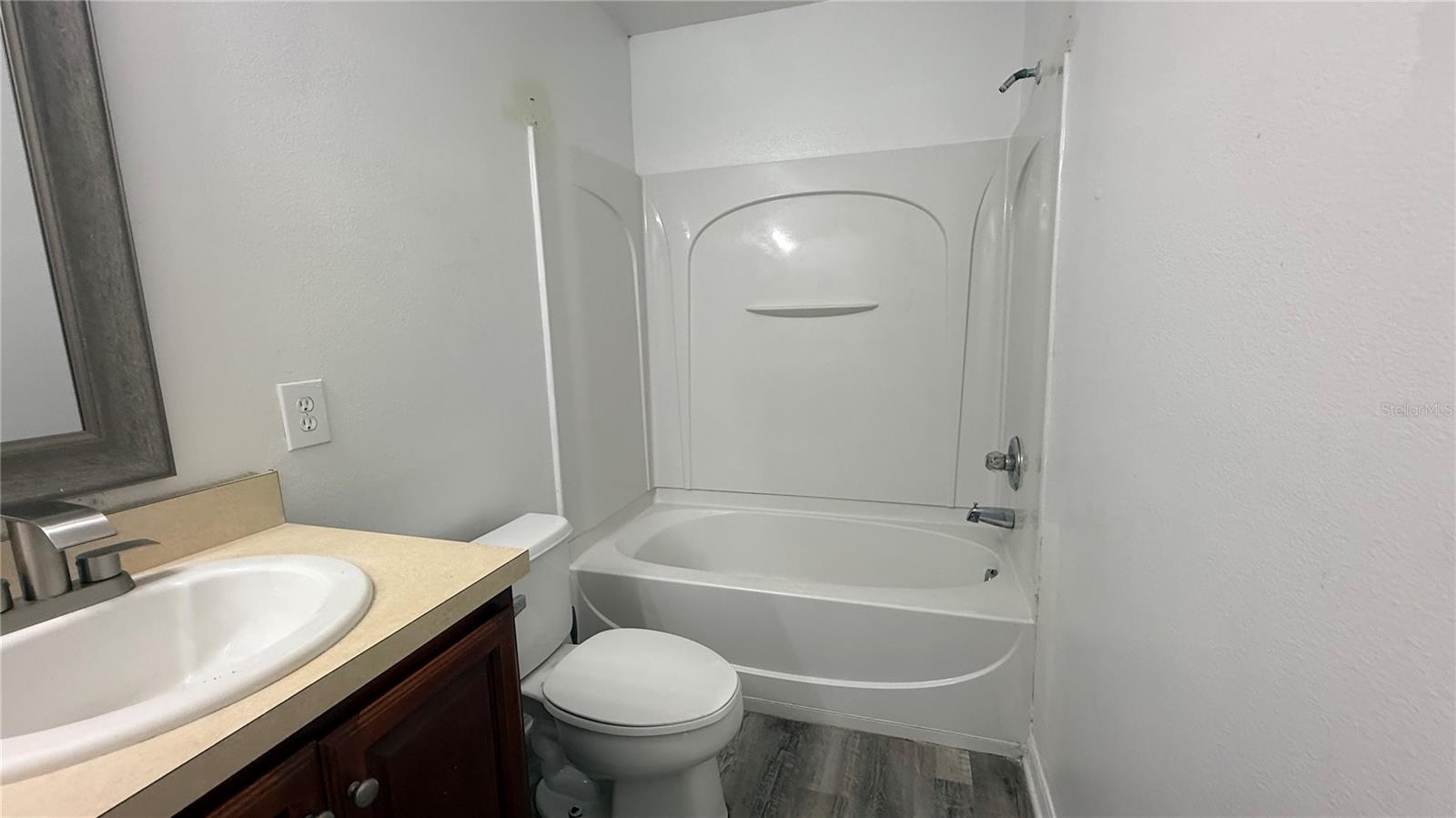 Image 36 of 56 For 4484 Philadelphia Circle