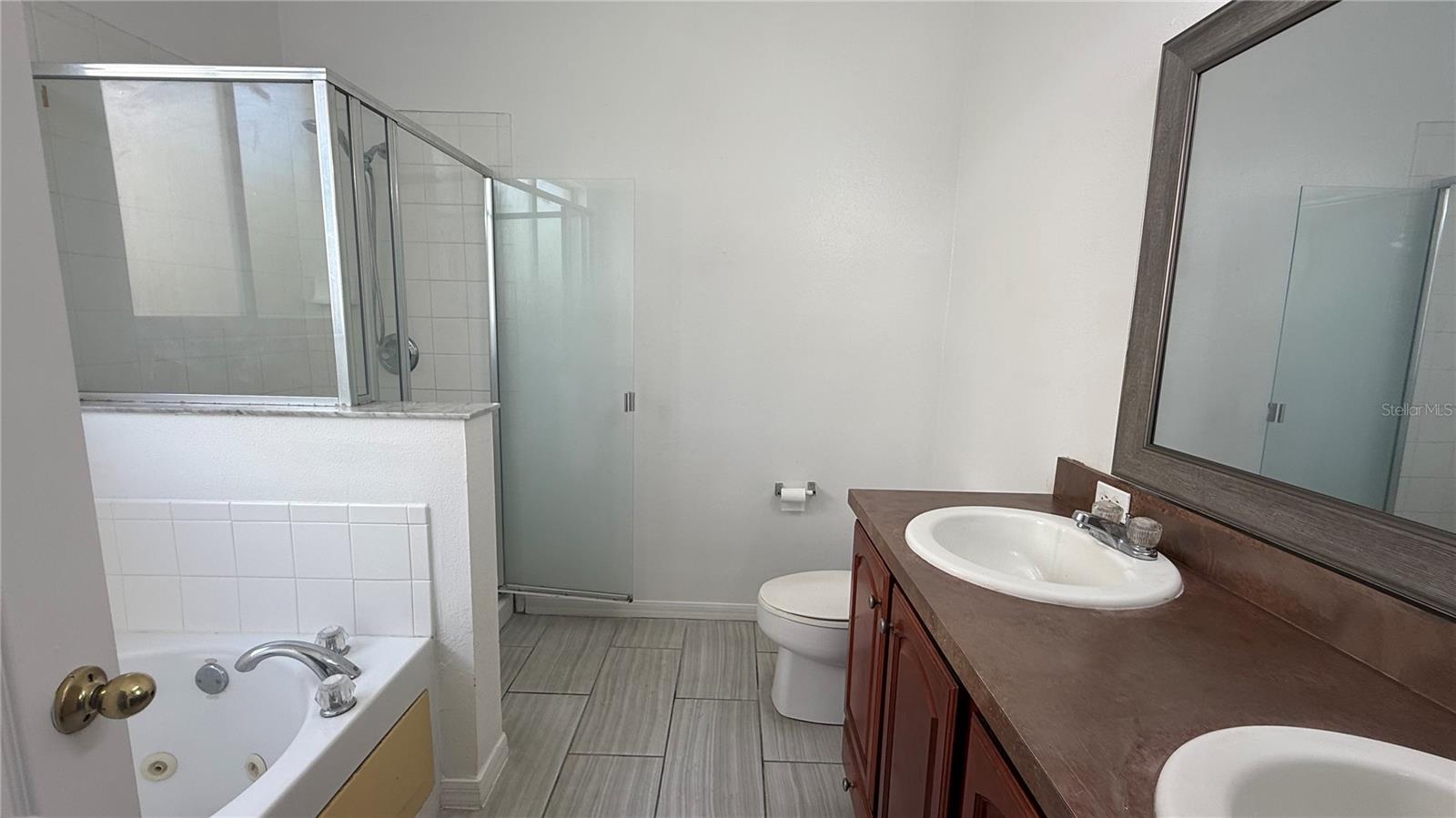 Image 43 of 56 For 4484 Philadelphia Circle