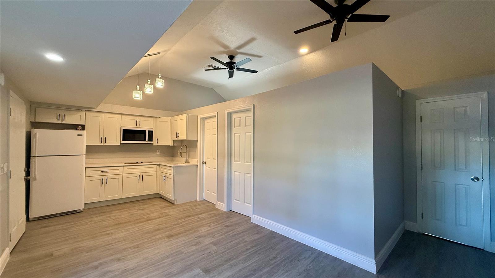 Image 4 of 10 For 508 Finley Avenue A