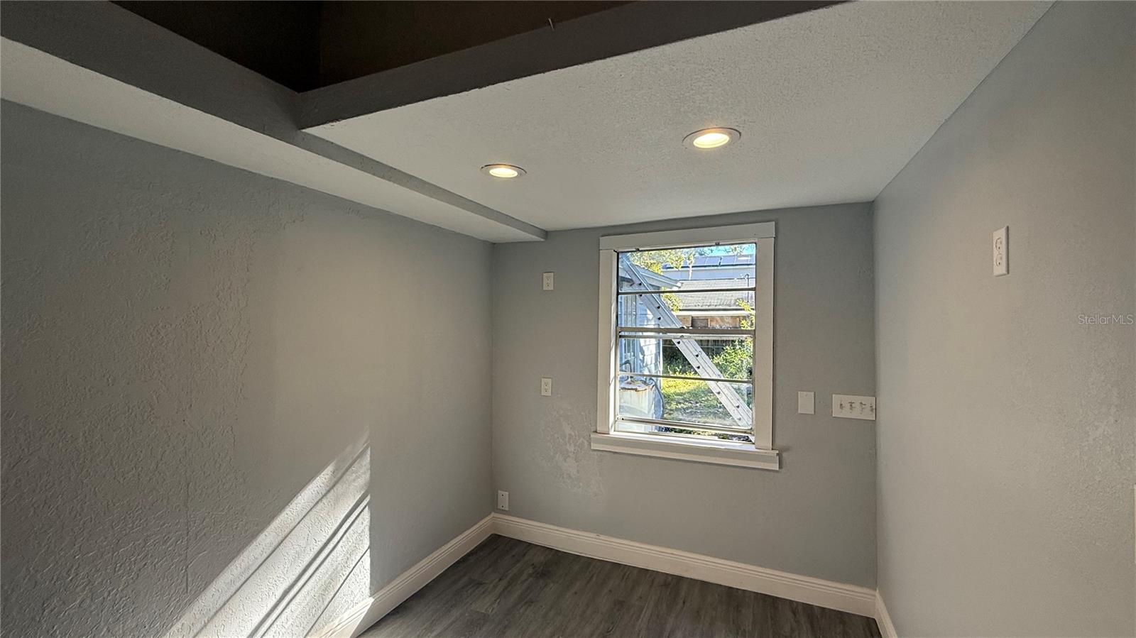 Image 6 of 10 For 508 Finley Avenue A