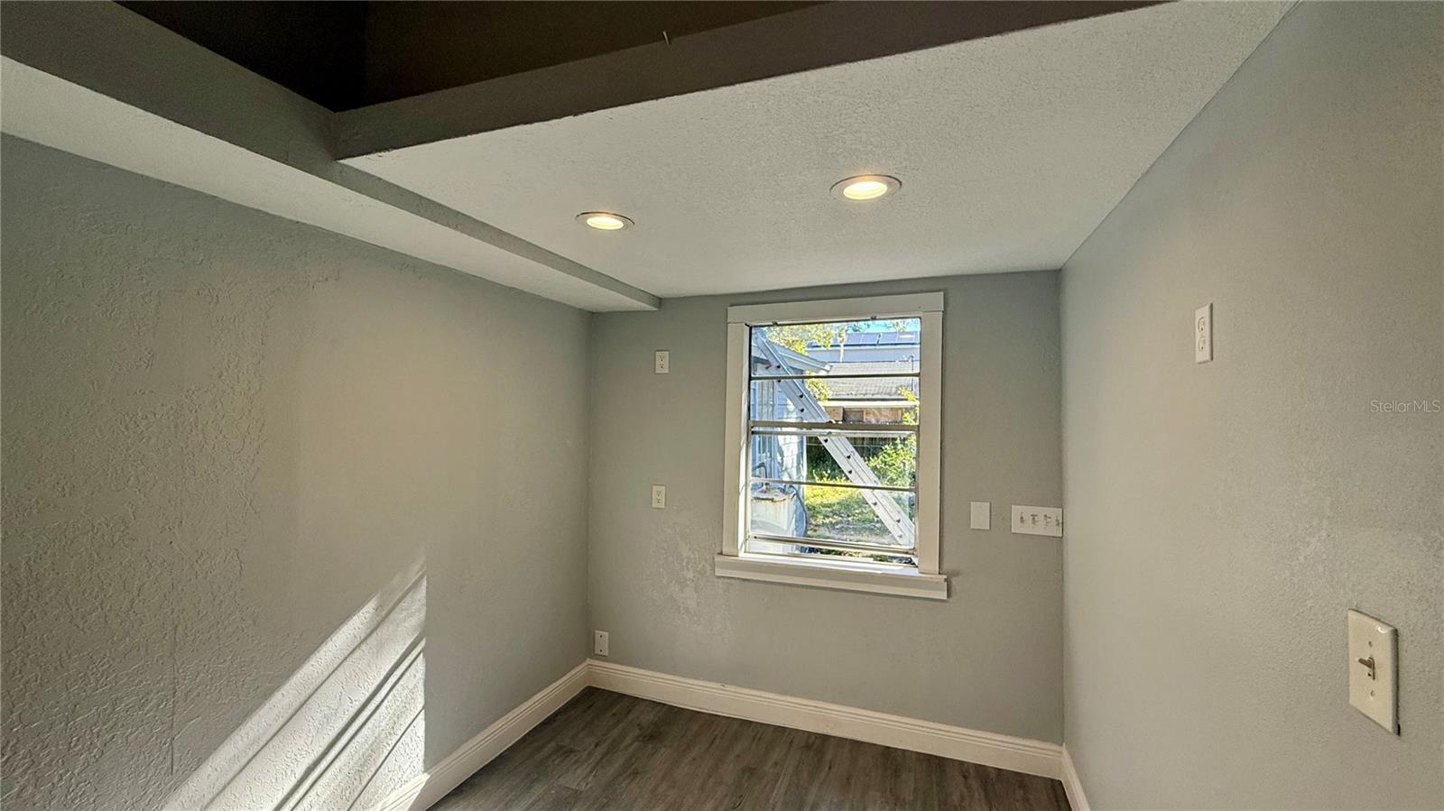 Image 7 of 10 For 508 Finley Avenue A