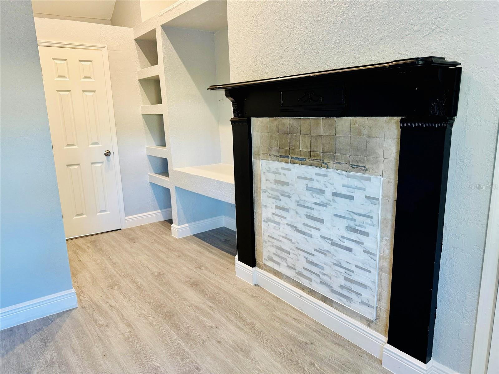 Image 9 of 10 For 508 Finley Avenue A