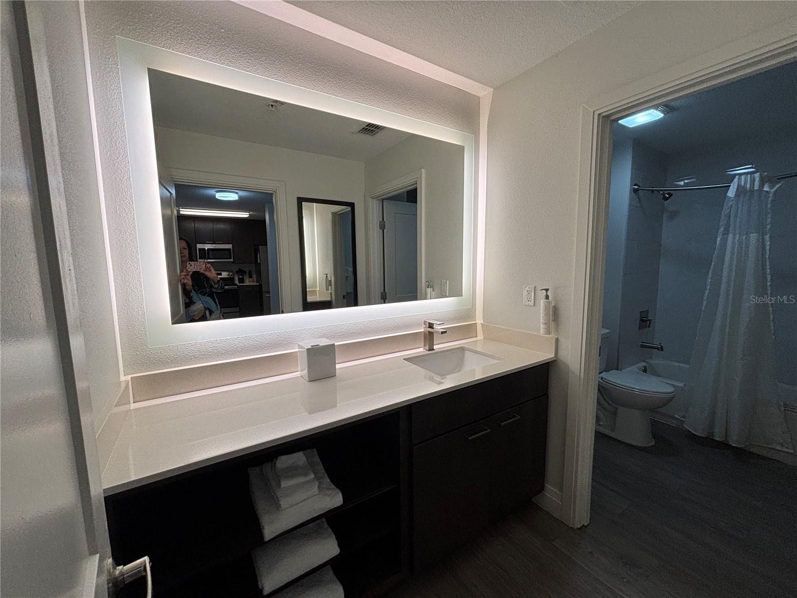 Image 19 of 34 For 14501 Grove Resort Avenue 3230