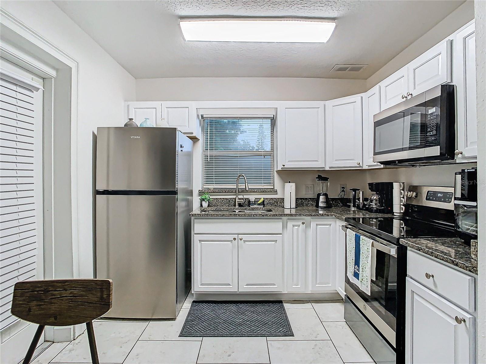 Image 10 of 24 For 3025 Long Street