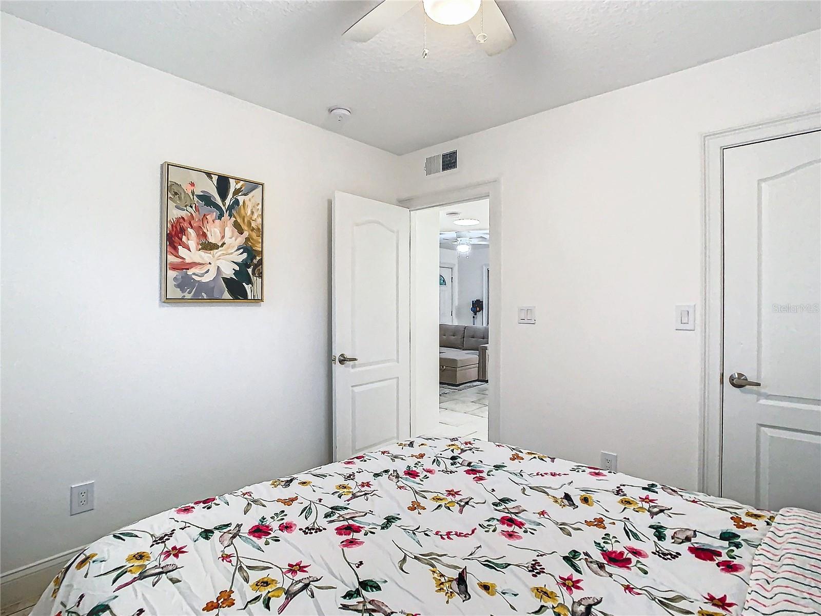 Image 22 of 24 For 3025 Long Street