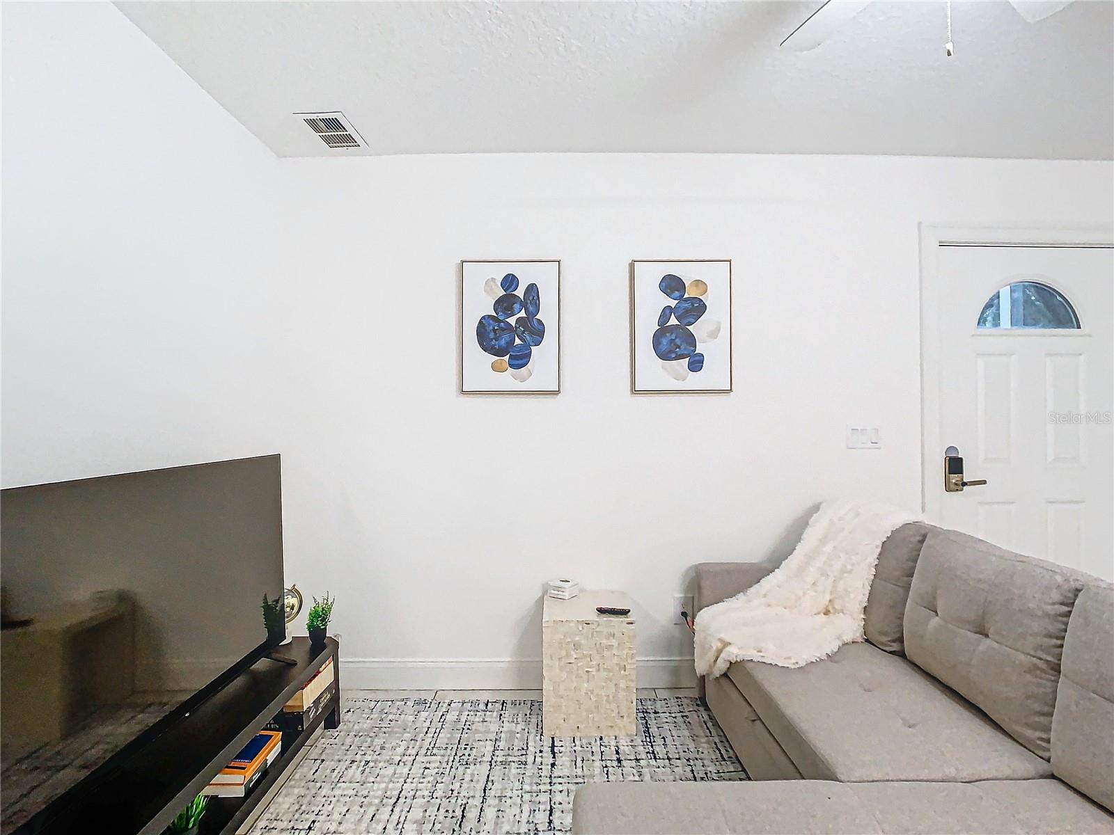 Image 3 of 24 For 3025 Long Street