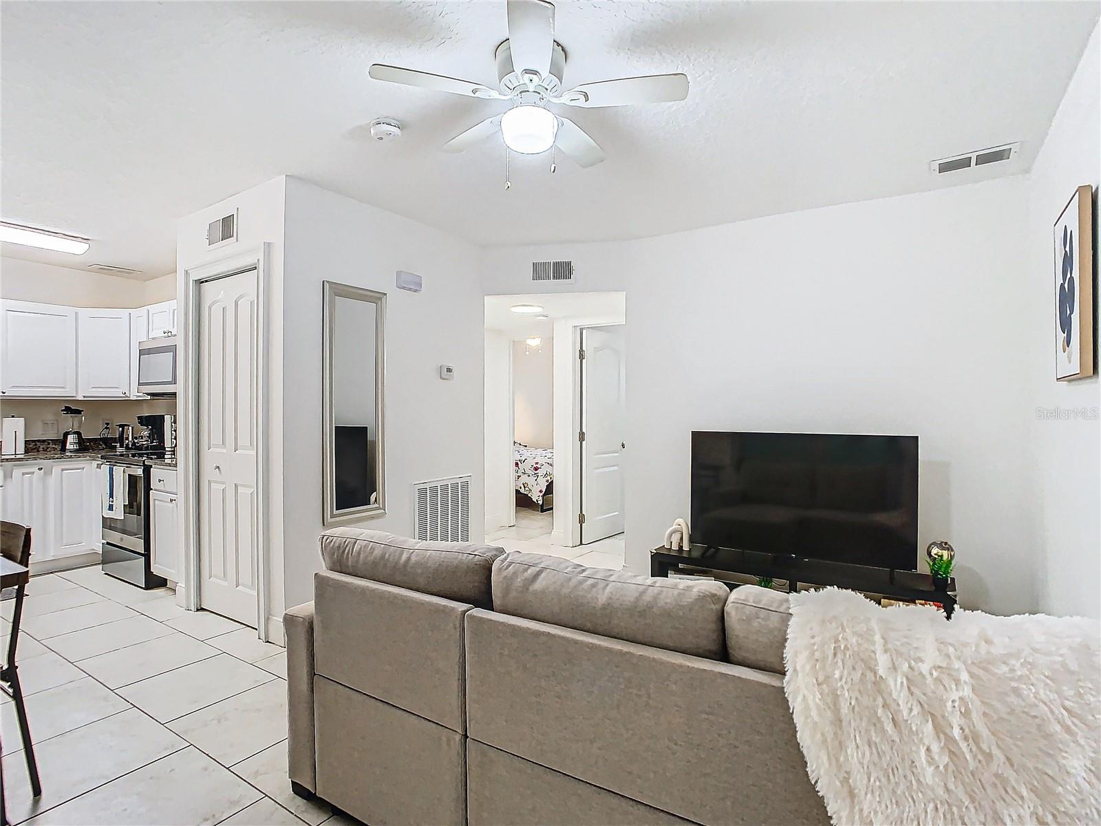 Image 4 of 24 For 3025 Long Street