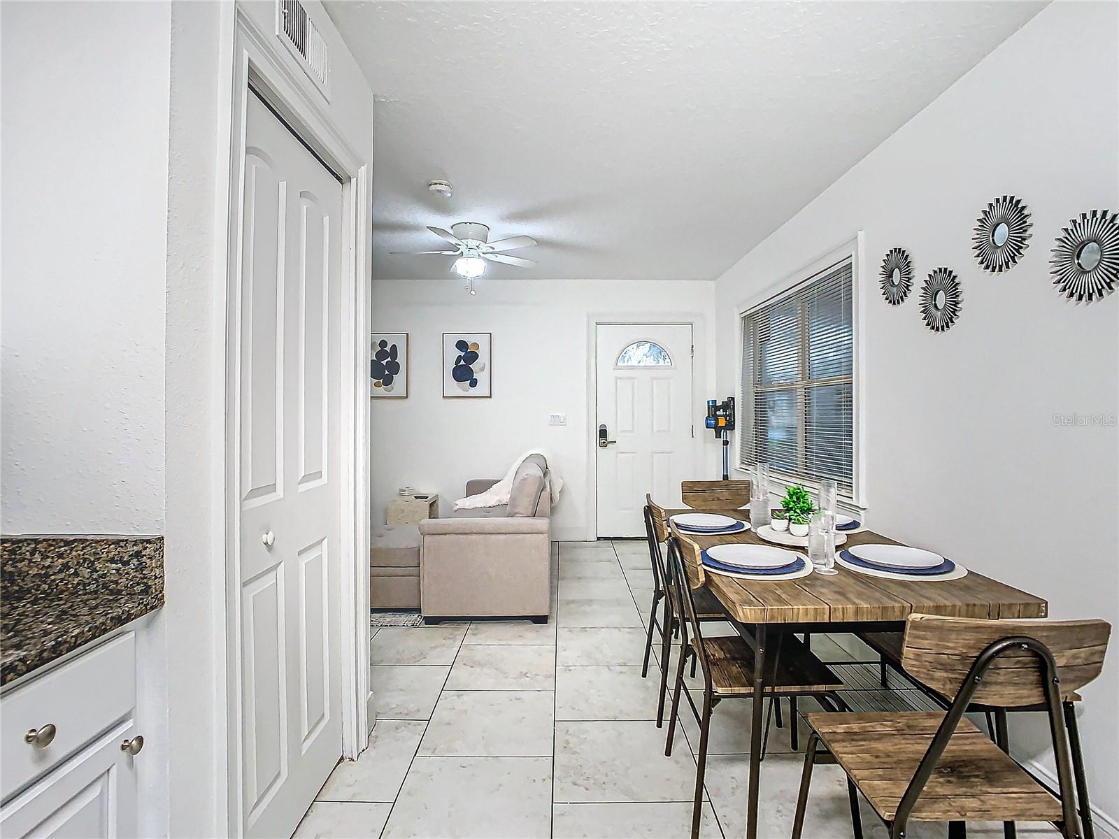 Image 9 of 24 For 3025 Long Street