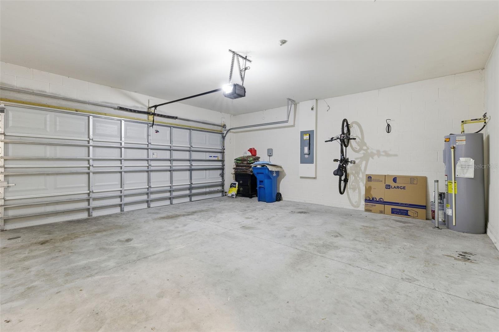 Image 32 of 42 For 624 Honey Bell Road