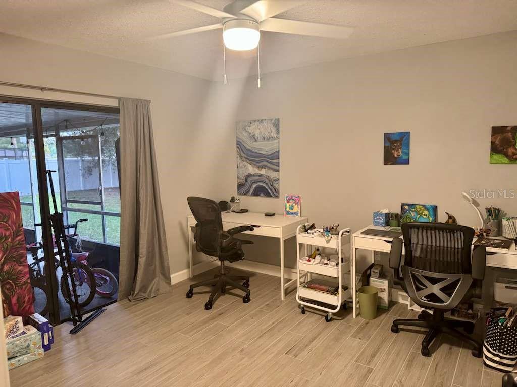 Image 8 of 16 For 8208 Banyan Boulevard